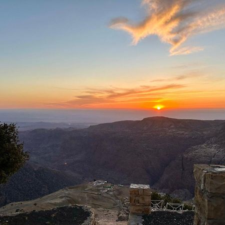 Jabal Dana Hotel - The Highest Hotel In Jordan Eksteriør billede