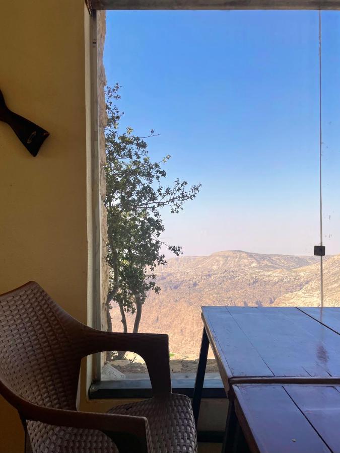 Jabal Dana Hotel - The Highest Hotel In Jordan Eksteriør billede