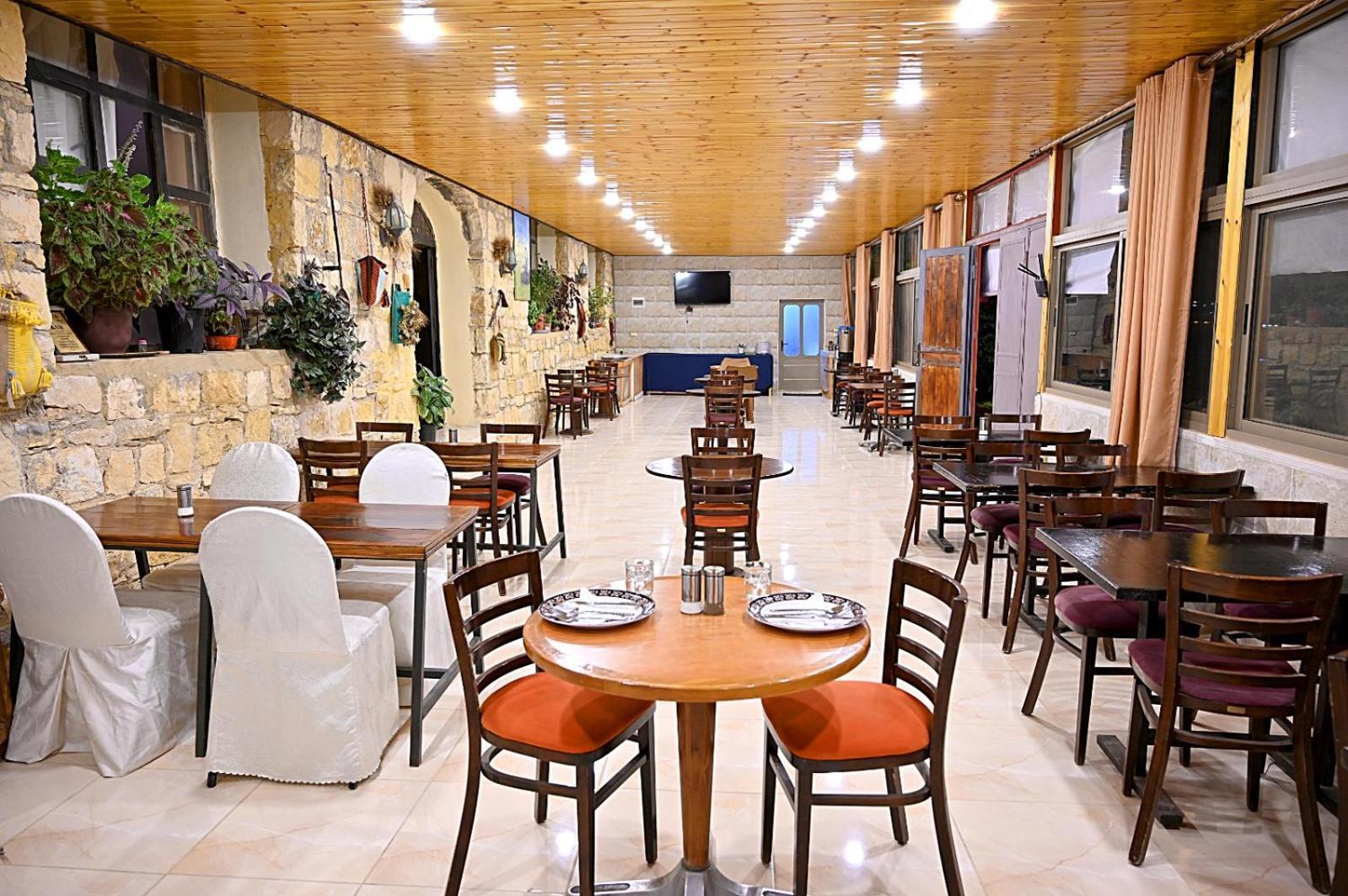 Jabal Dana Hotel - The Highest Hotel In Jordan Eksteriør billede